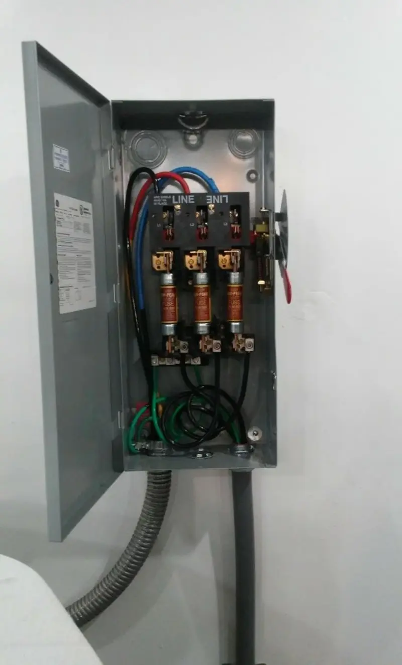 Three-phase disconnect switch installed for Smoke Detector Installation in Battle Creek